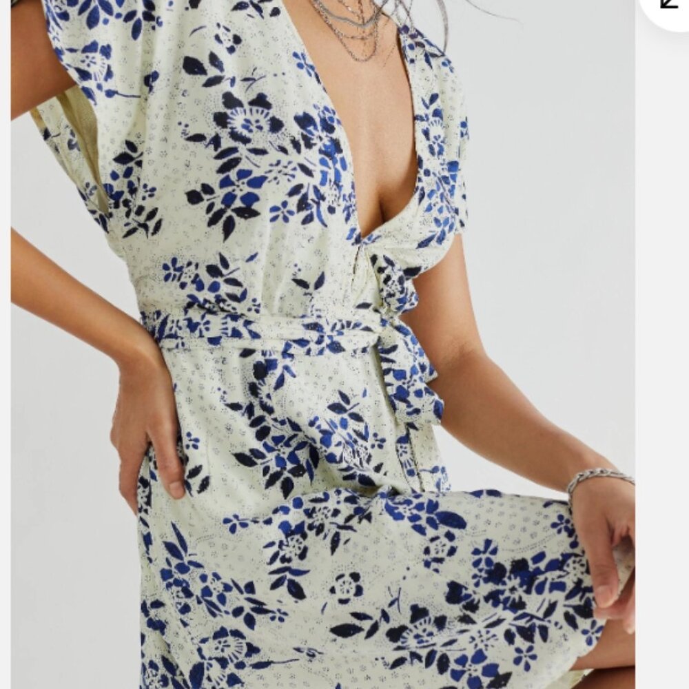 Free People Freddy Tie Mini Dress White/Blue Size (M)